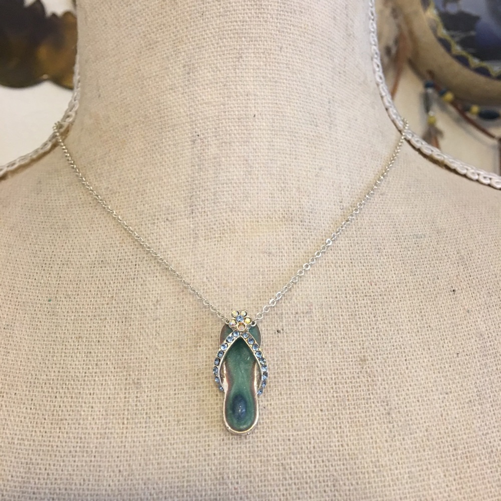 Avon faceted enamel flip flop pendant on chain